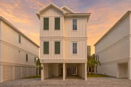 The Boat House @ The Osprey" | Luxury 4BR*Pool*Steps To Beach*Boat Slip*Gulf Views - Image 5