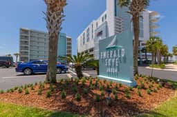Emerald Skye #62" | Beach Front*Stunning Gulf Views*Pool*Gym*Pier*1BR + Bunks - Image 5