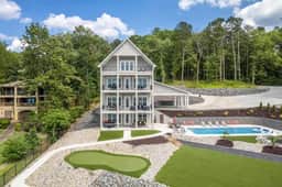 Chef's Retreat @ 604 Bayshore" | Luxury Lakefront Home On Lake Hamilton*Private Pool & Hot Tub*Firepit*Boat Slip*Game Room*Putting Green*Sleeps 26 - Image 2
