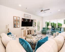 Relax Lane" | Lakefront Views*Private Pool*Hot tub*Putting Green*Firepit*Boat Slip - Image 5