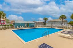 On Breeze Time" | Steps To Beach*2 Pools*Tennis Courts*Dog Friendly*Morgantown - Image 2