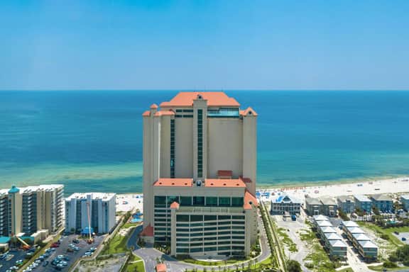 Phoenix West #1808" | Beachfront 3BR*Gulf Front Views*Lazy River*Indoor/Outdoor Pools*Hot Tubs*Premium Amenities*Sleeps 10 - Image 5